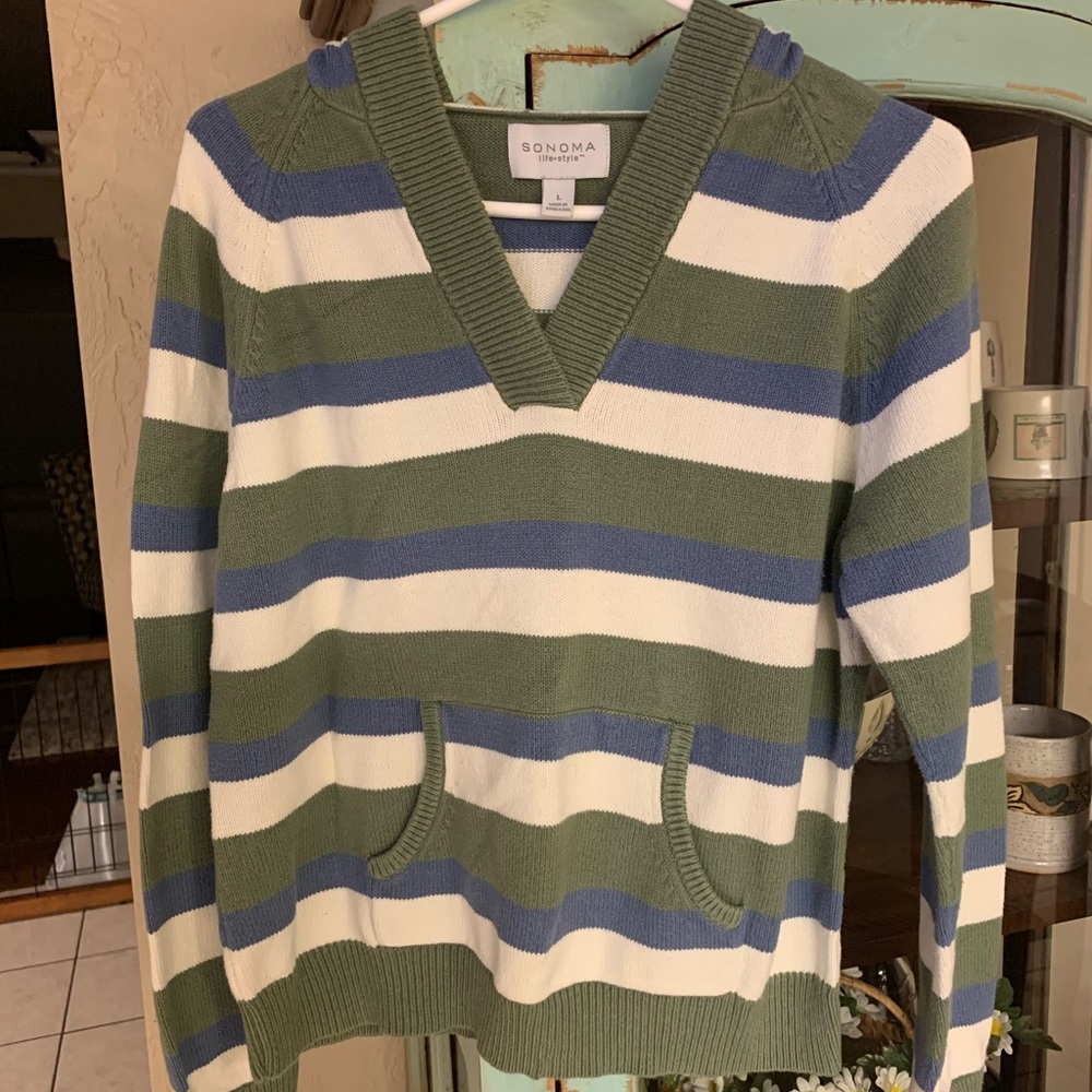 Woman’s Sweater
